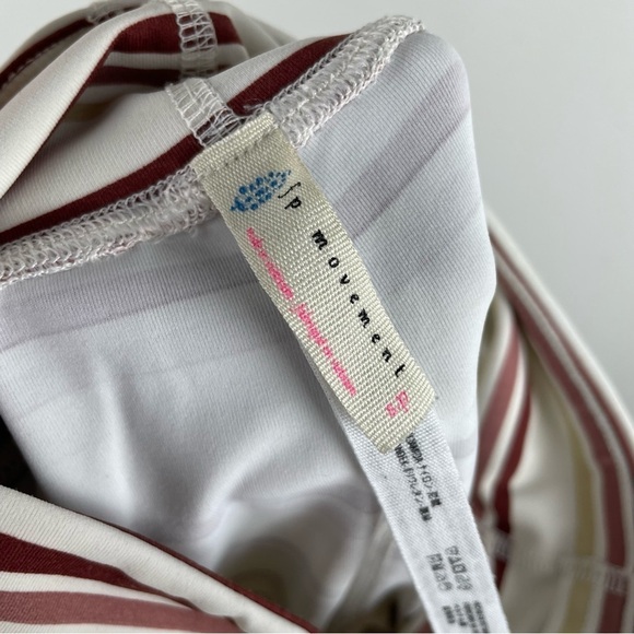 Free People FP Movement White Red Striped Infinity Cropped Leggings Size Small - Picture 6 of 8